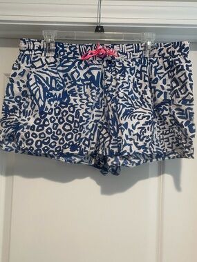 EUC Lilly Pulitzer Pineapple Shorts, XL